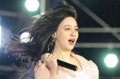 唐艺的老公王新照片,离婚后成为单亲妈妈
