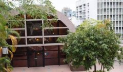 李嘉诚的镇魂楼是什么,庄明月楼形似棺材被指“镇魂楼”