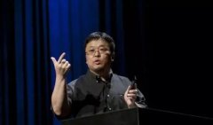 罗永浩打自己脸是什么电影,表情包爆红网络